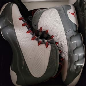 Air Jordan 9 Retro "Fire Red"
